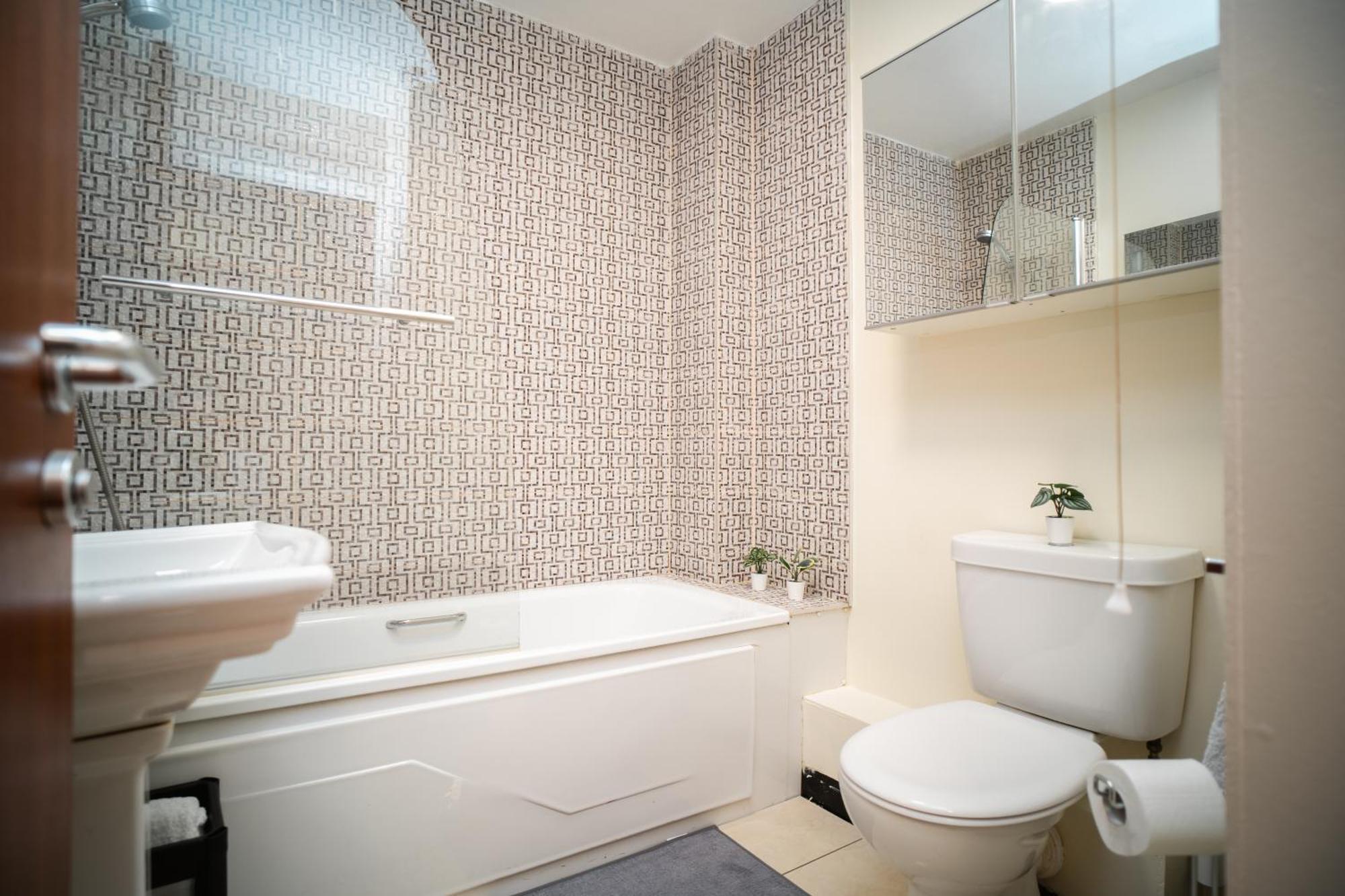 Central Duplex Apartment In Belfast City Centre Eksteriør bilde